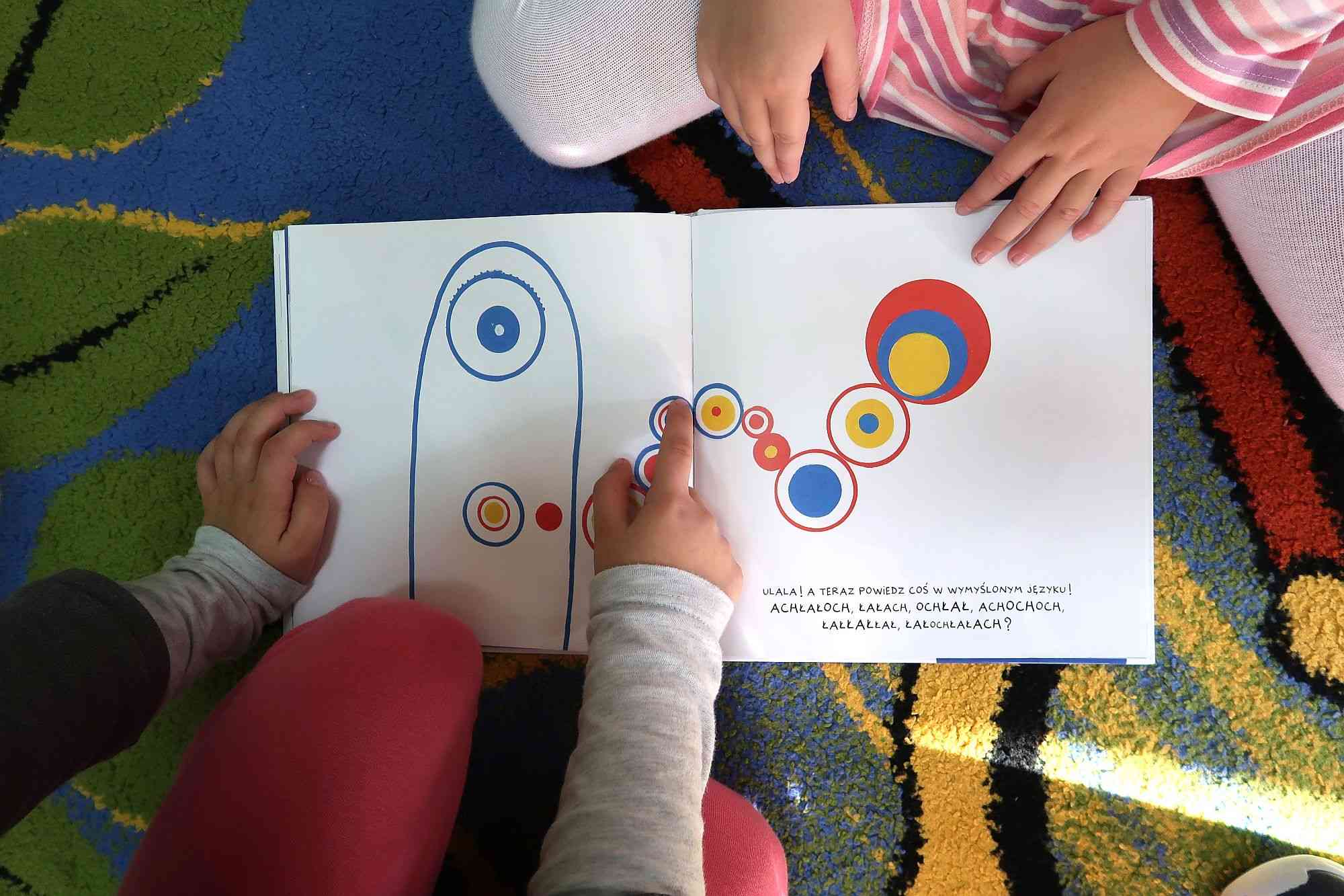 Zajęcia czytelnicze dla przedszkolaków w Okleśnej