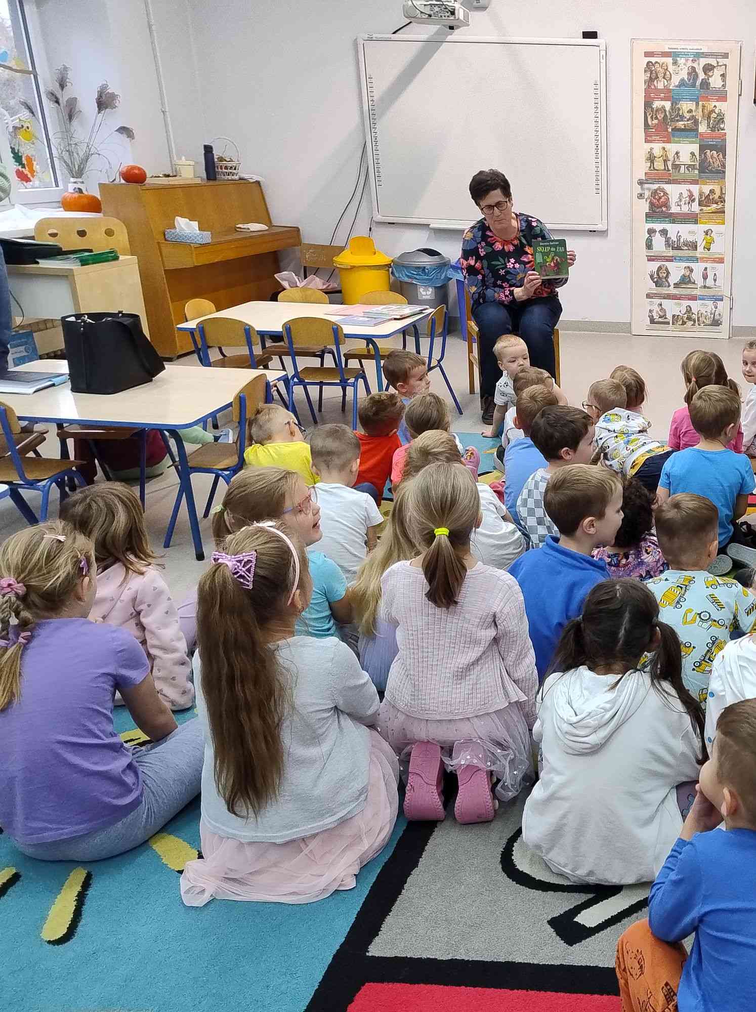 Zajęcia czytelnicze z przedszkolakami w Regulicach
