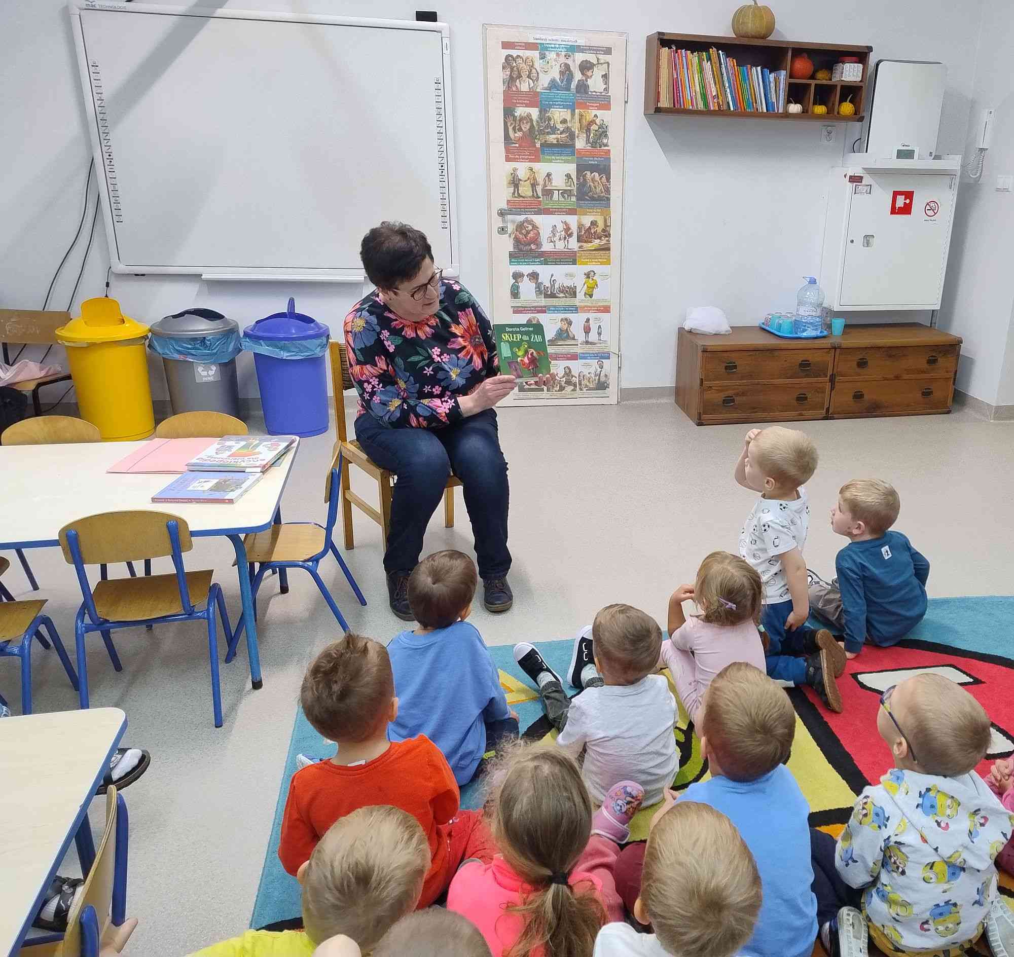 Zajęcia czytelnicze z przedszkolakami w Regulicach