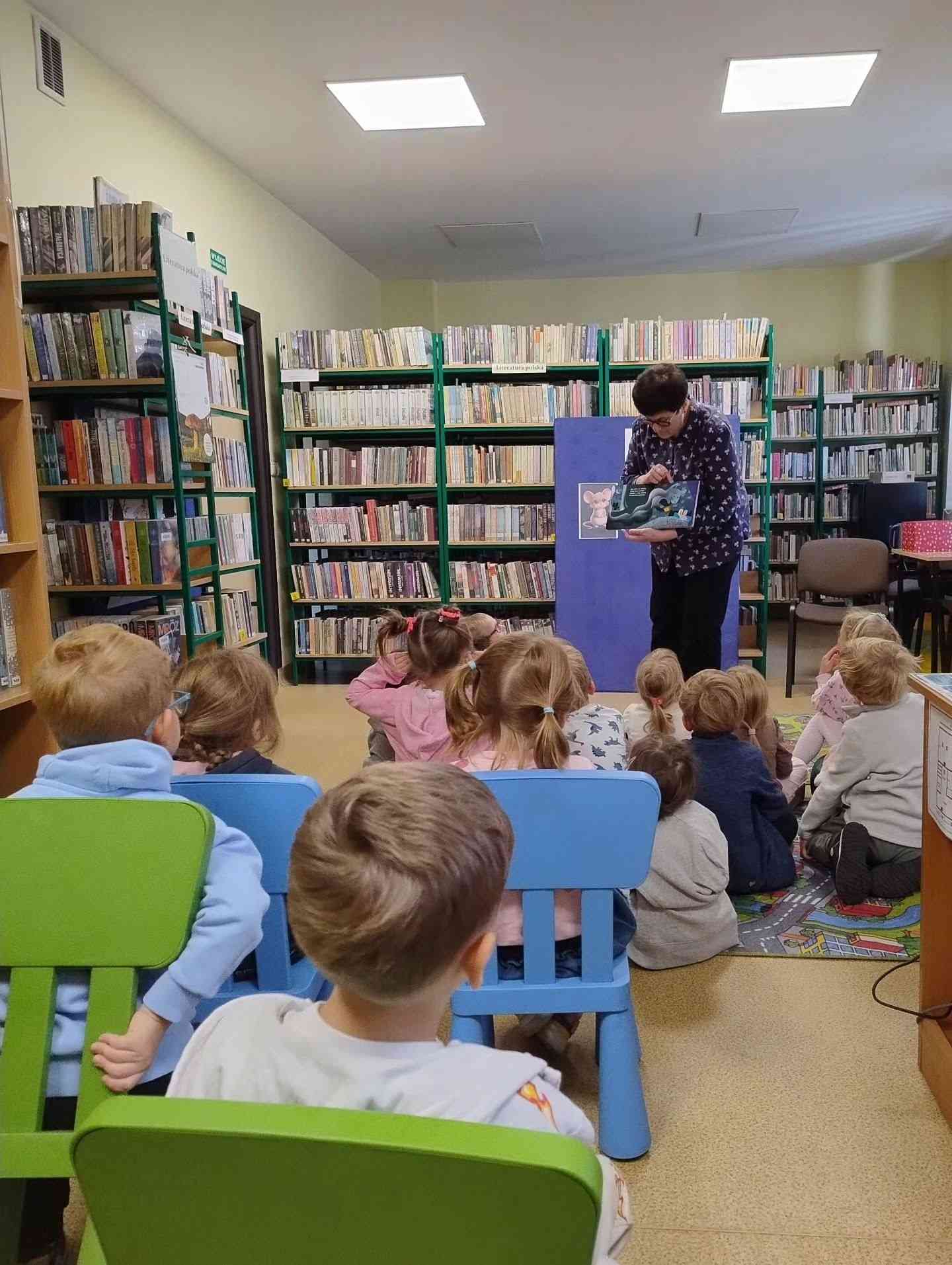 Zajęcia czytelnicze dla przedszkolaków w Regulicach